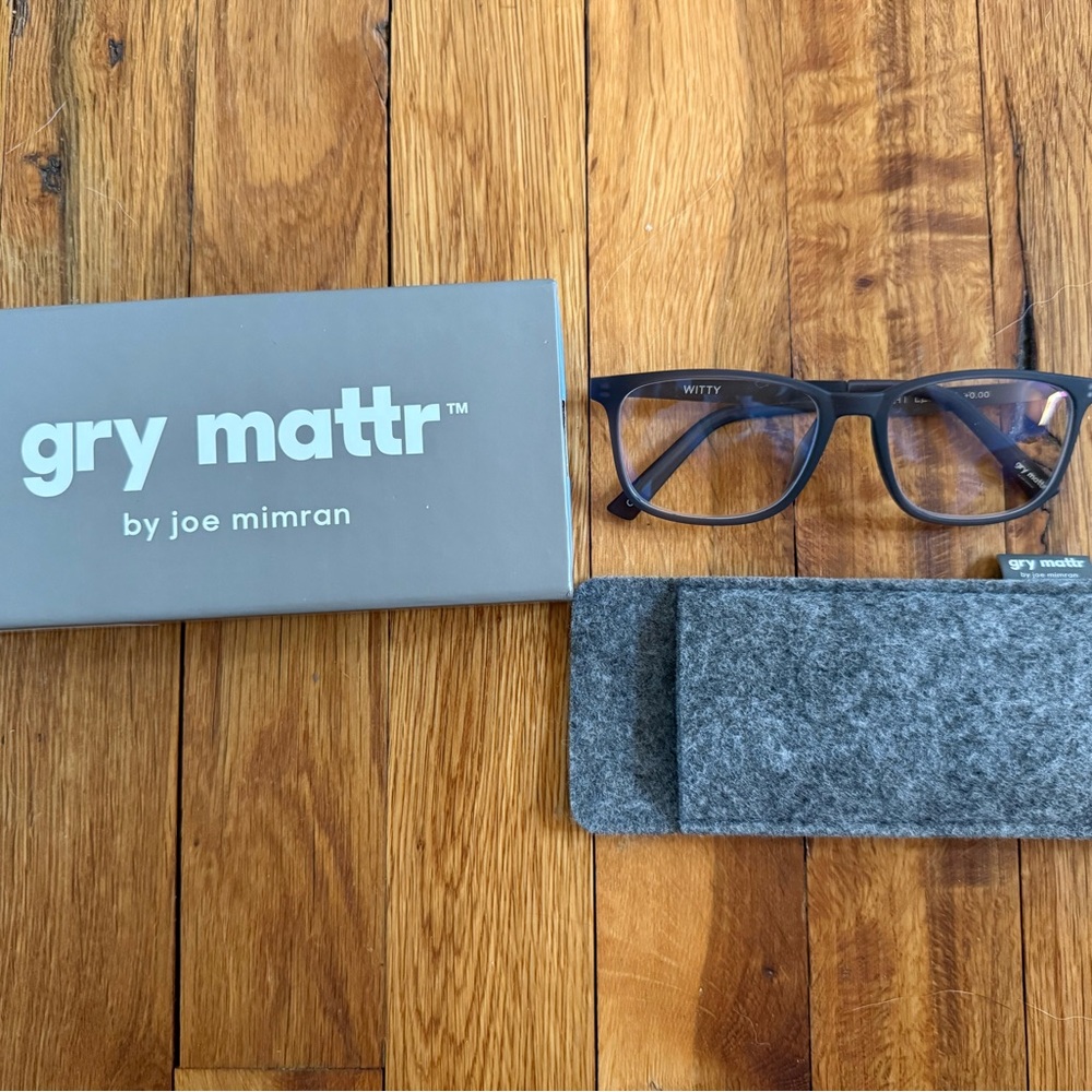 Gry Mattr Blue Light +0 Glasses with Case
